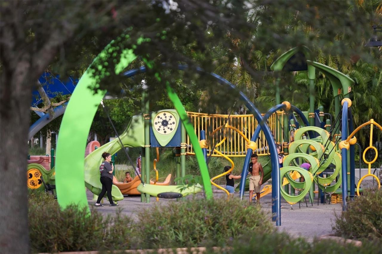 202 22nd Street W, Bradenton, FL 34205 Photo