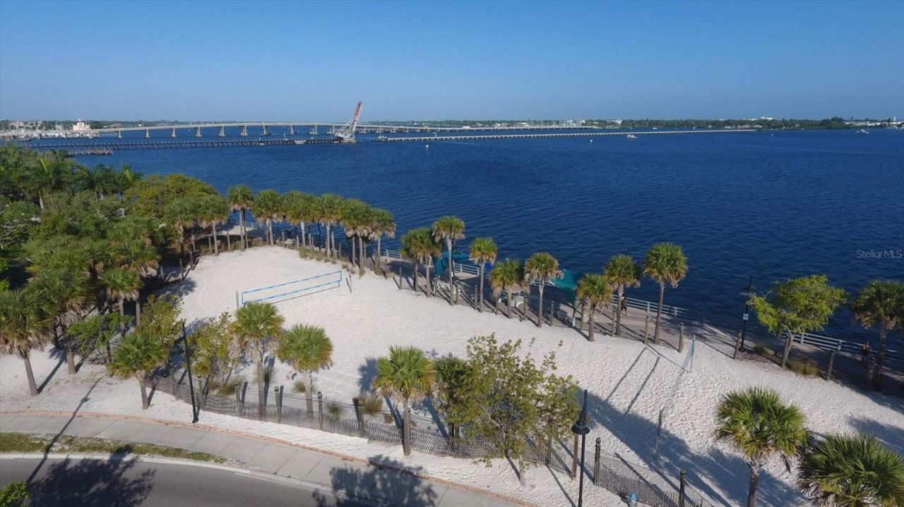 202 22nd Street W, Bradenton, FL 34205 Photo