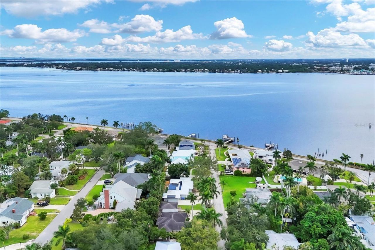 202 22nd Street W, Bradenton, FL 34205 Photo