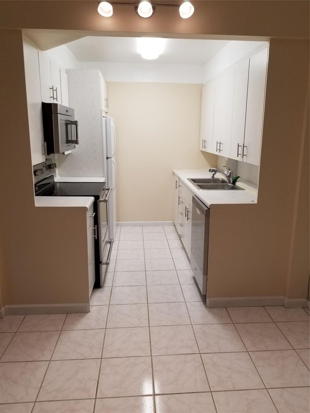 4090 Cornwall, Unit 4090, Boca Raton, FL 33434 Photo