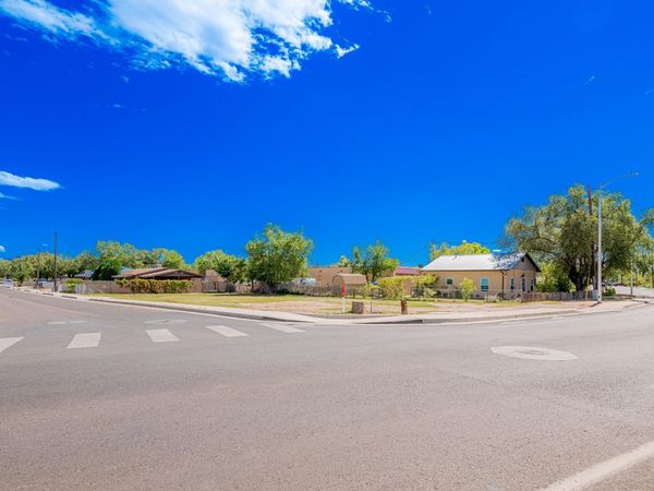 344 LOS LENTES Road SE, Los Lunas, NM 87031