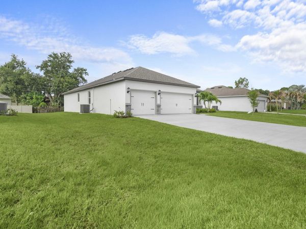 1538 SW Nervia Avenue, Port St. Lucie, FL 34953