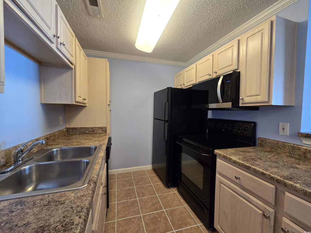 3795 Hitchcock Way Photo 7