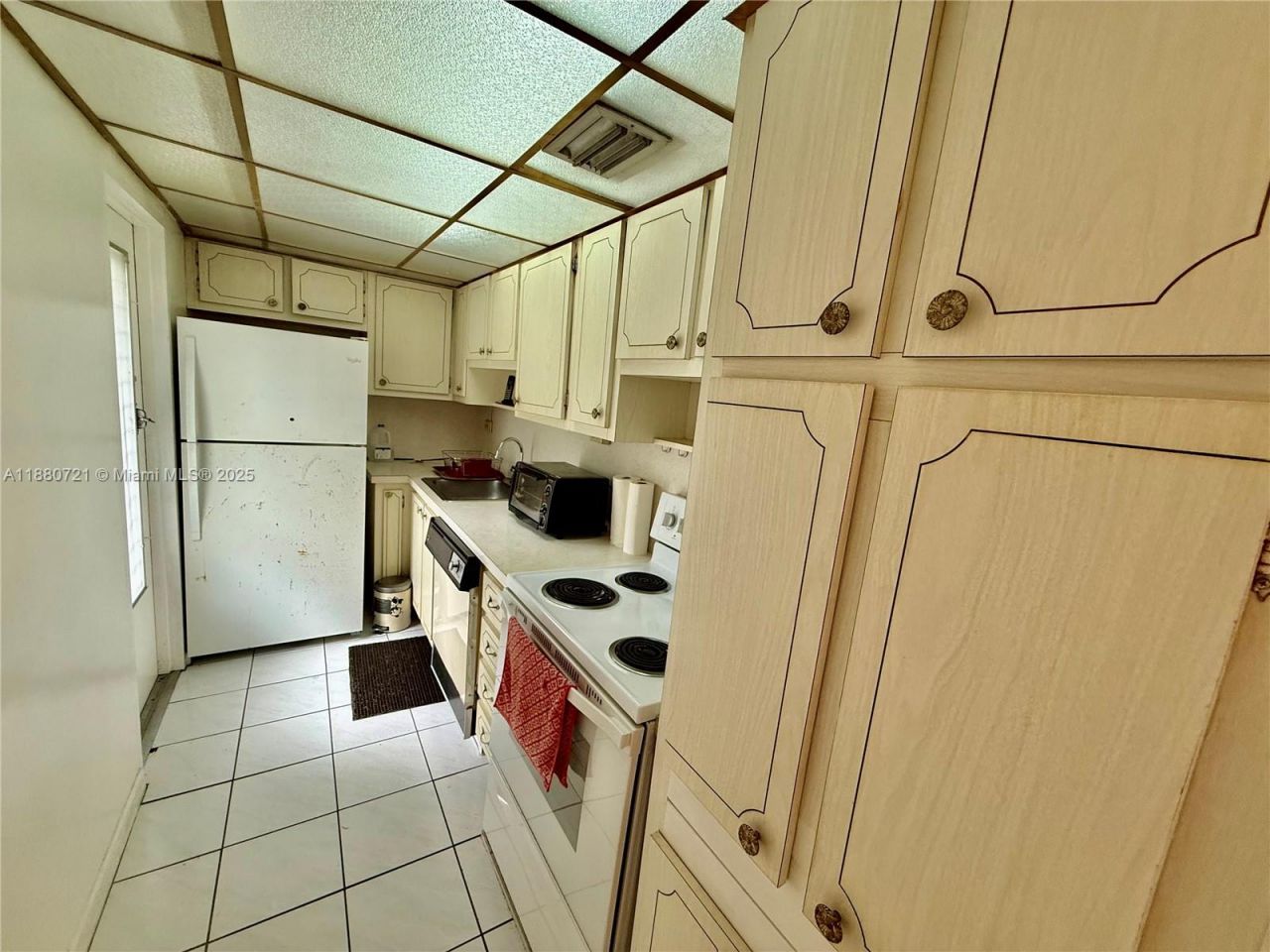 9700 E Bay Harbor Dr, Unit 406, Bay Harbor Islands, FL 33154 Photo