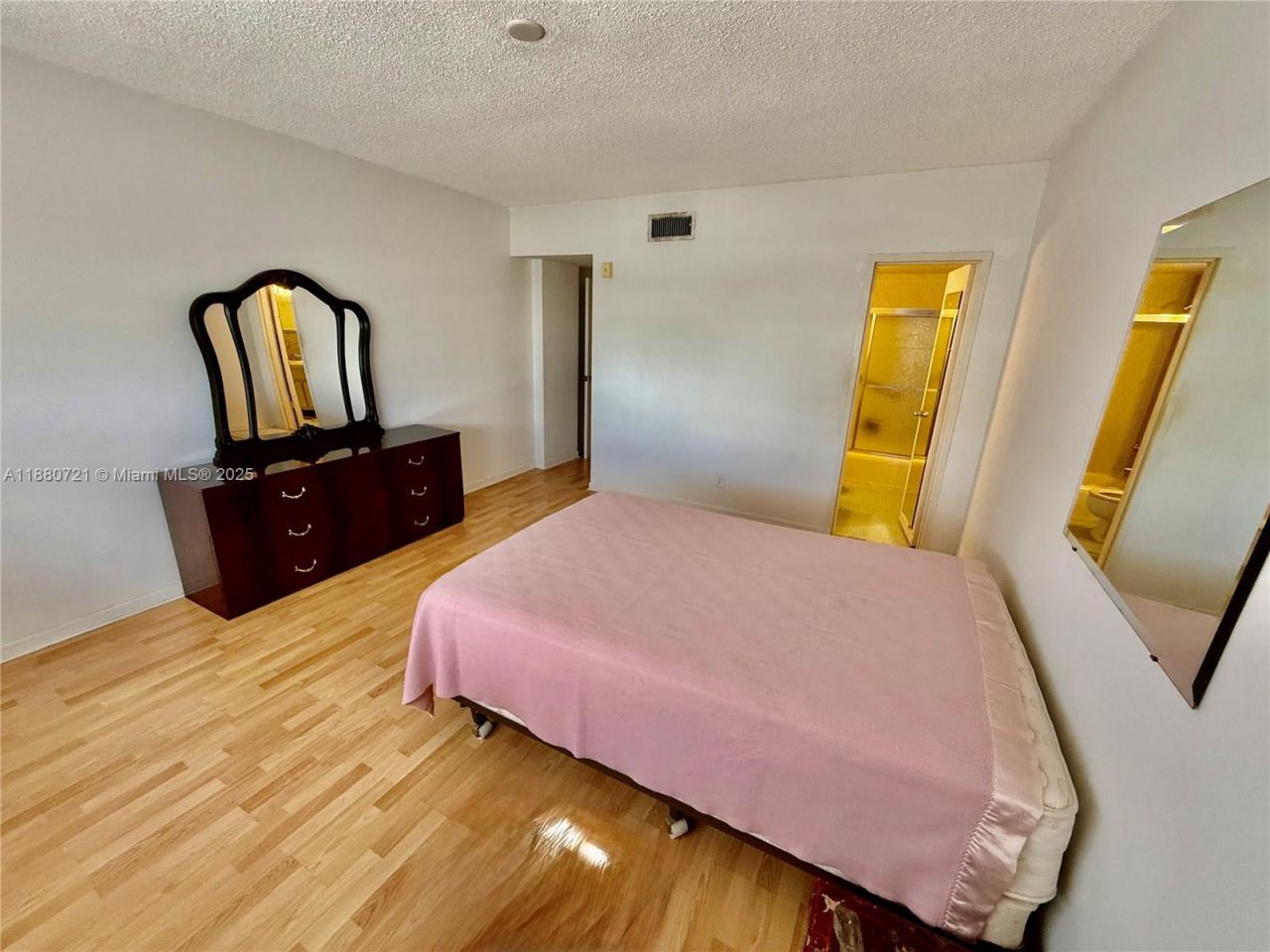 9700 E Bay Harbor Dr, Unit 406, Bay Harbor Islands, FL 33154 Photo