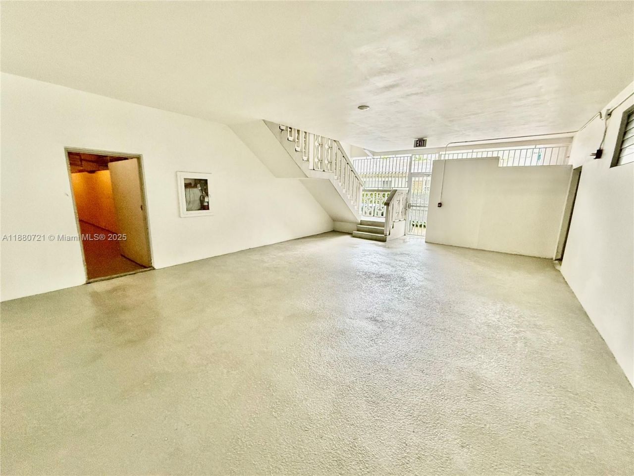 9700 E Bay Harbor Dr, Unit 406, Bay Harbor Islands, FL 33154 Photo