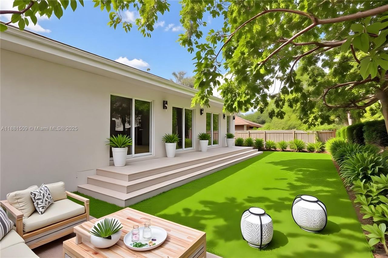 2251 SW 20th St, Miami, FL 33145 Photo