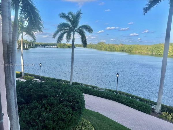 13645 Deering Bay Dr, Unit 123, Coral Gables, FL 33158