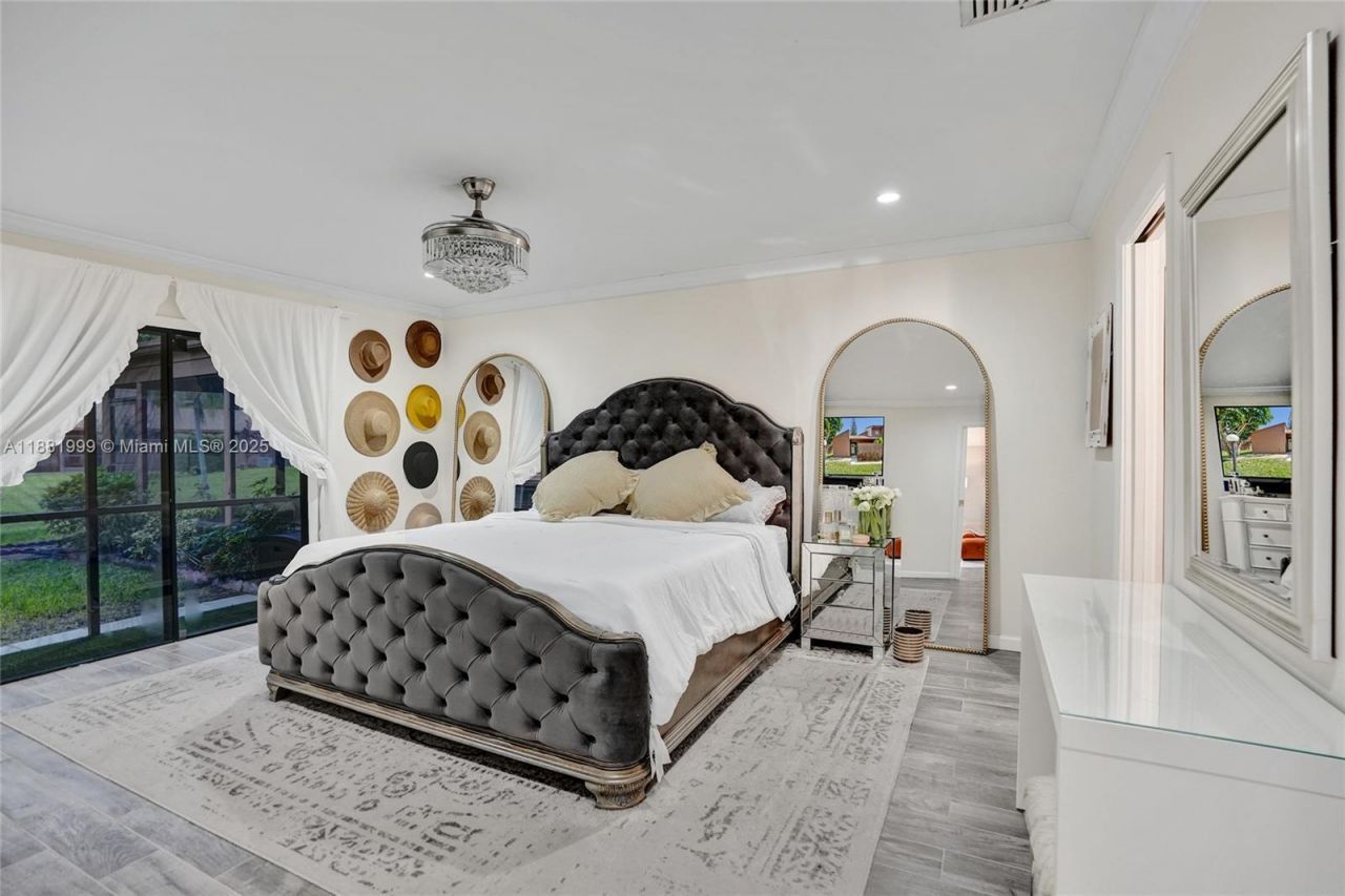 6188 Pine Tree Lane, Tamarac, FL 33319 Photo