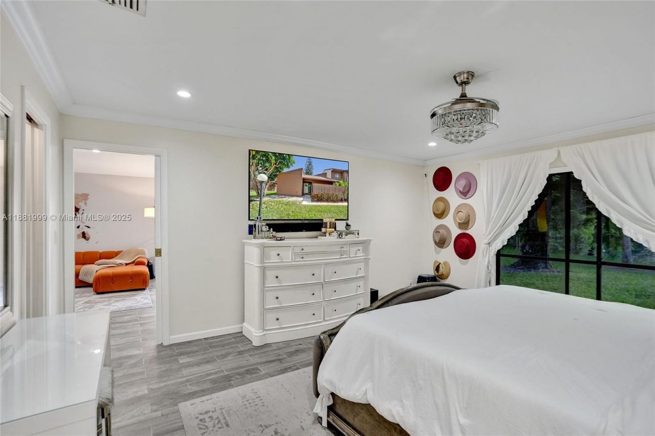 6188 Pine Tree Lane, Tamarac, FL 33319 Photo