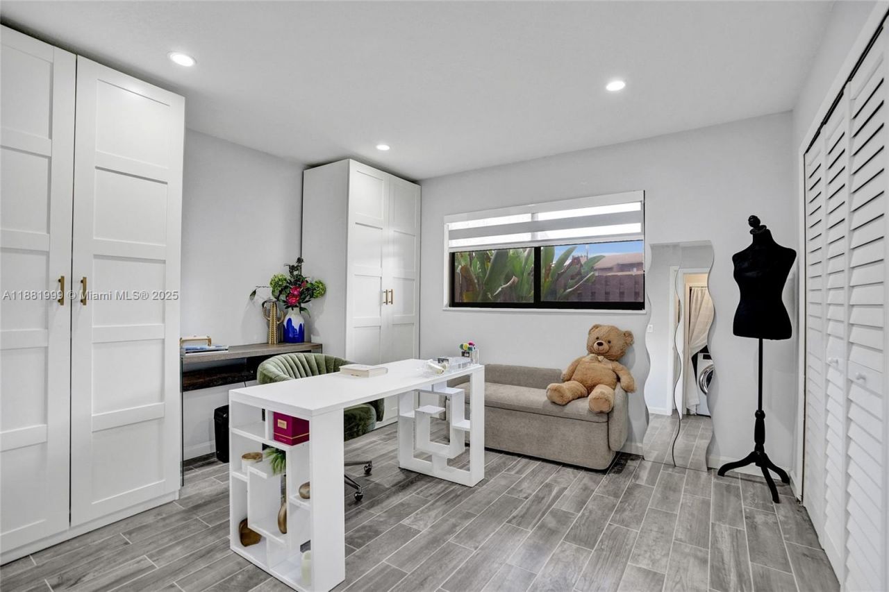 6188 Pine Tree Lane, Tamarac, FL 33319 Photo