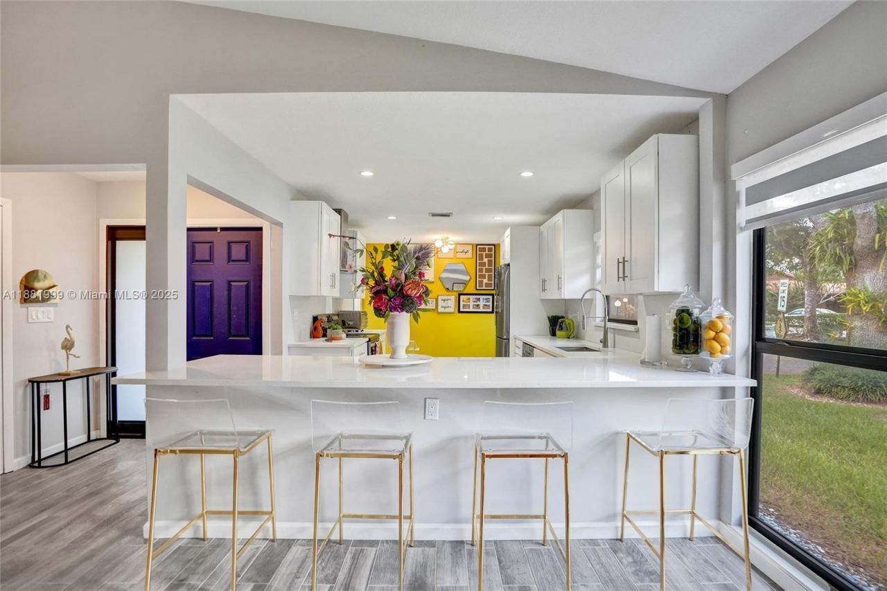 6188 Pine Tree Lane, Tamarac, FL 33319 Photo