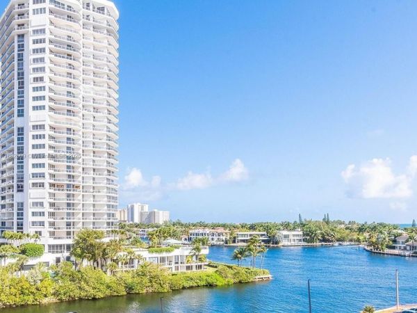 20515 E Country Club Dr, Unit 442, Aventura, FL 33180