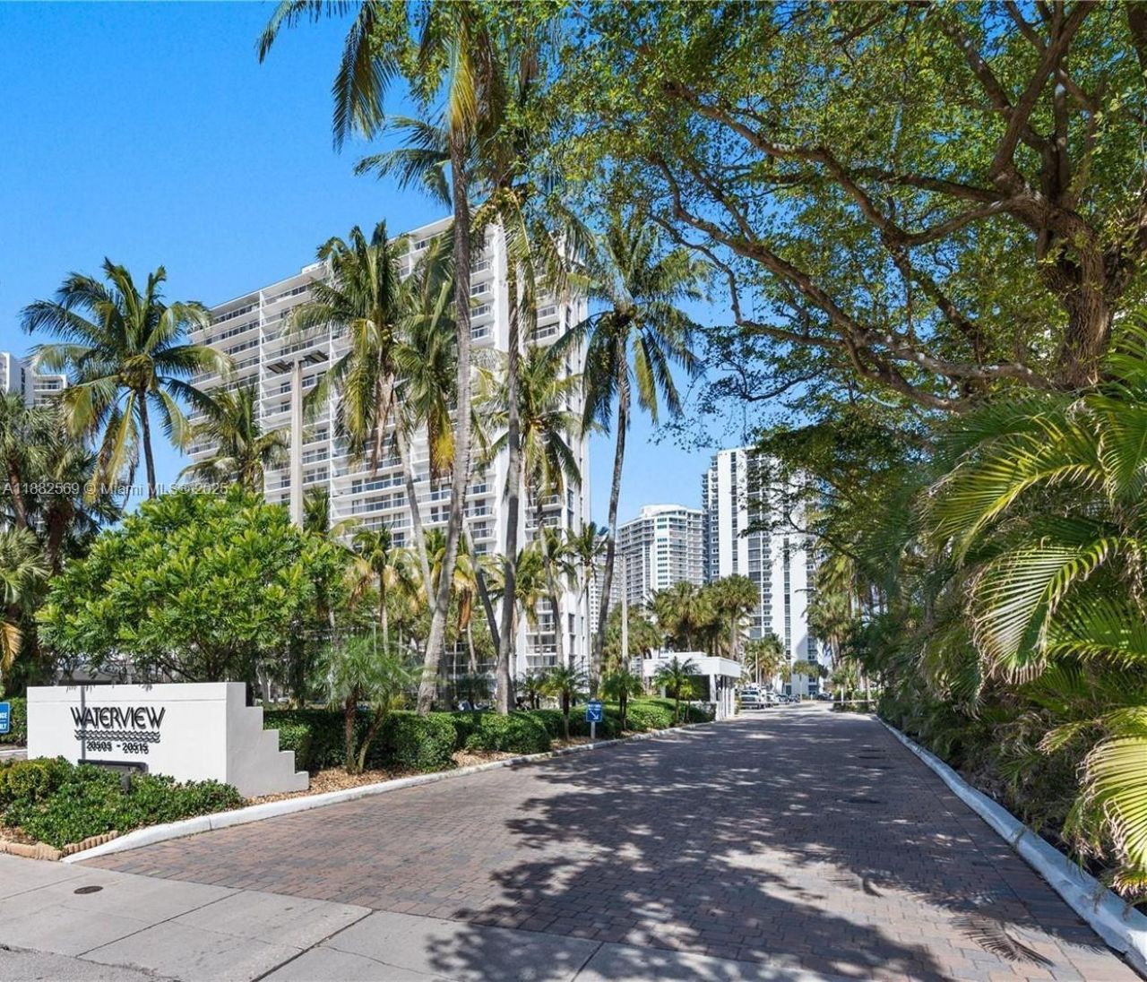 20515 E Country Club Dr, Unit 442, Aventura, FL 33180 Photo