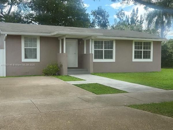 9571 NW 13th Ave, Miami, FL 33147