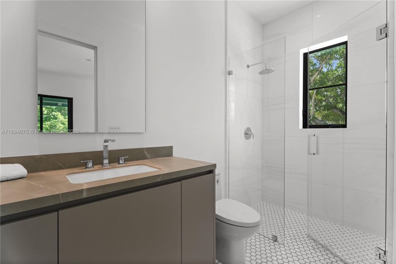 7001 SW 71st Ave, Miami, FL 33143 Photo