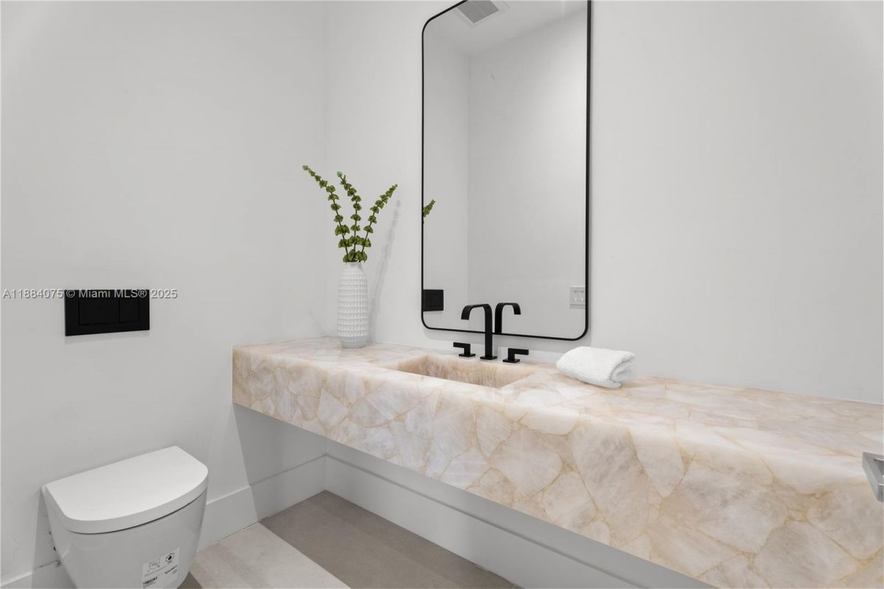 7001 SW 71st Ave, Miami, FL 33143 Photo