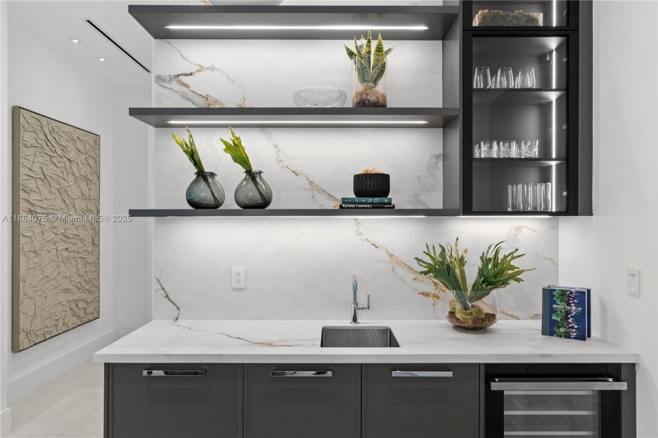 7001 SW 71st Ave, Miami, FL 33143 Photo