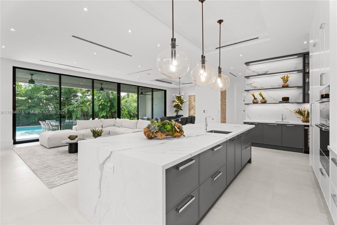 7001 SW 71st Ave, Miami, FL 33143 Photo