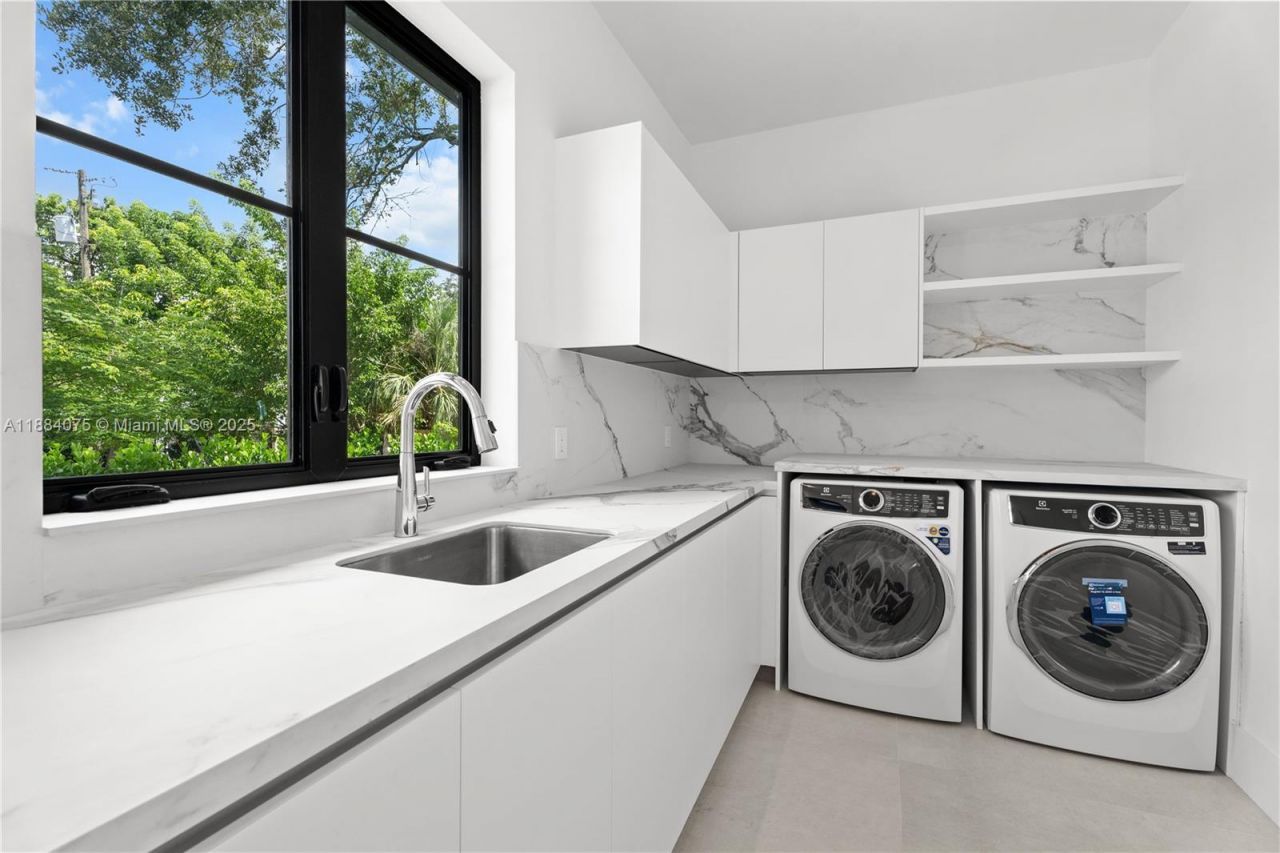 7001 SW 71st Ave, Miami, FL 33143 Photo