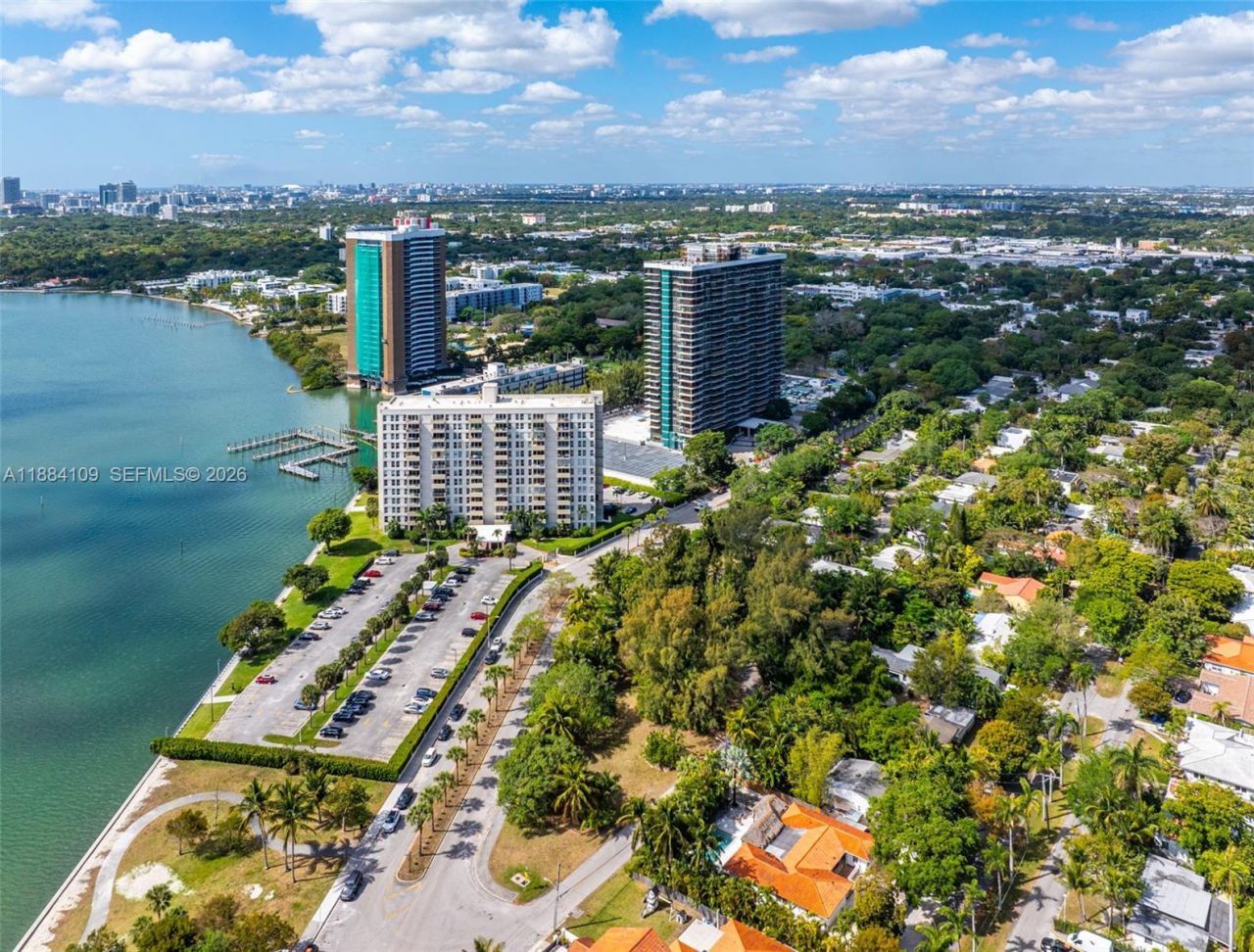 891 NE 70th St, Miami, FL 33138 Photo