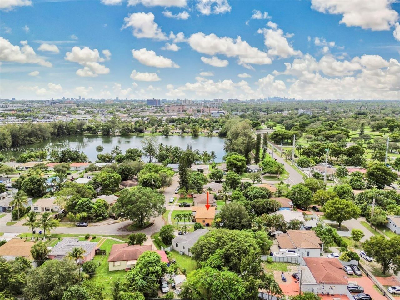 15770 NE 18th Ct, North Miami Beach, FL 33162 Photo