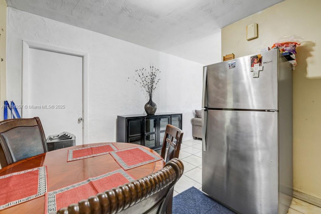 15770 NE 18th Ct, North Miami Beach, FL 33162 Photo