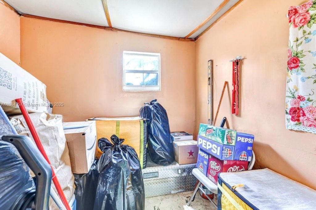 15770 NE 18th Ct, North Miami Beach, FL 33162 Photo