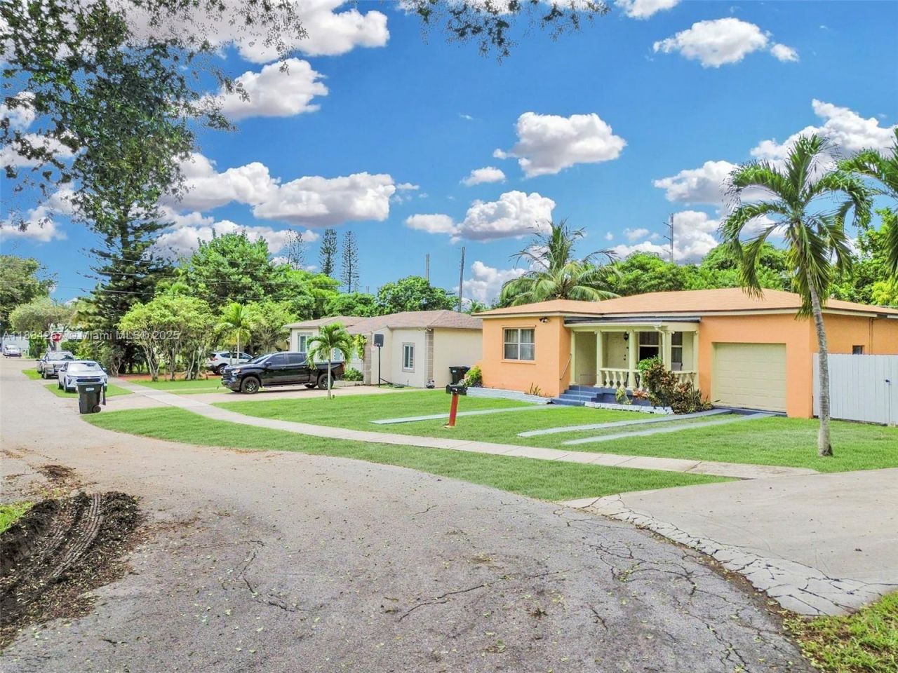 15770 NE 18th Ct, North Miami Beach, FL 33162 Photo