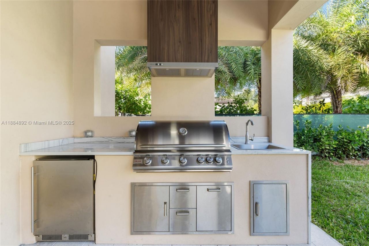 2523 Red Road, Coral Gables, FL 33134 Photo