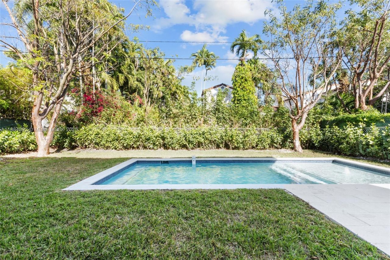 2523 Red Road, Coral Gables, FL 33134 Photo