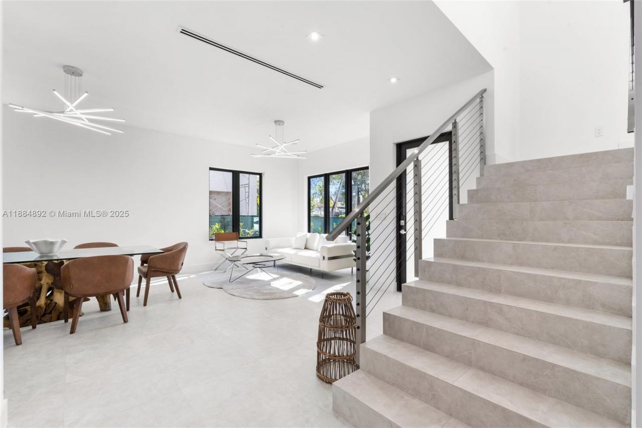 2523 Red Road, Coral Gables, FL 33134 Photo