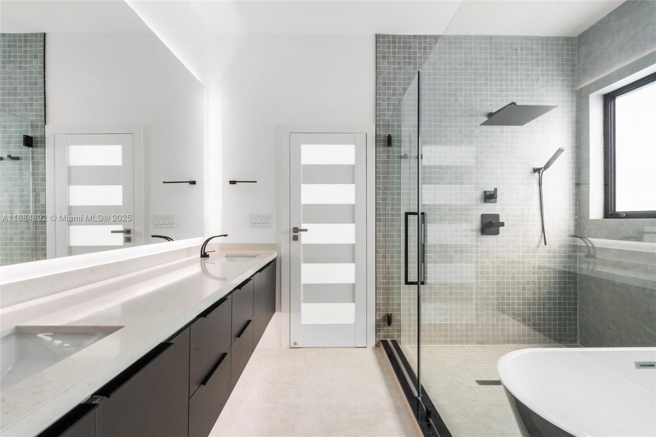 2523 Red Road, Coral Gables, FL 33134 Photo