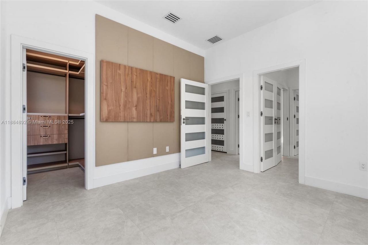 2523 Red Road, Coral Gables, FL 33134 Photo