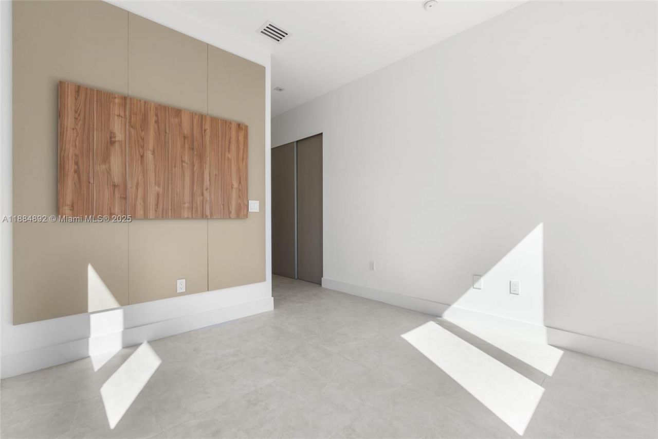 2523 Red Road, Coral Gables, FL 33134 Photo