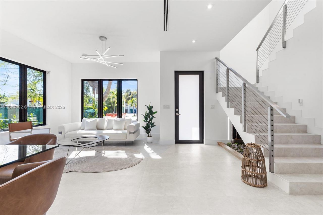 2523 Red Road, Coral Gables, FL 33134 Photo