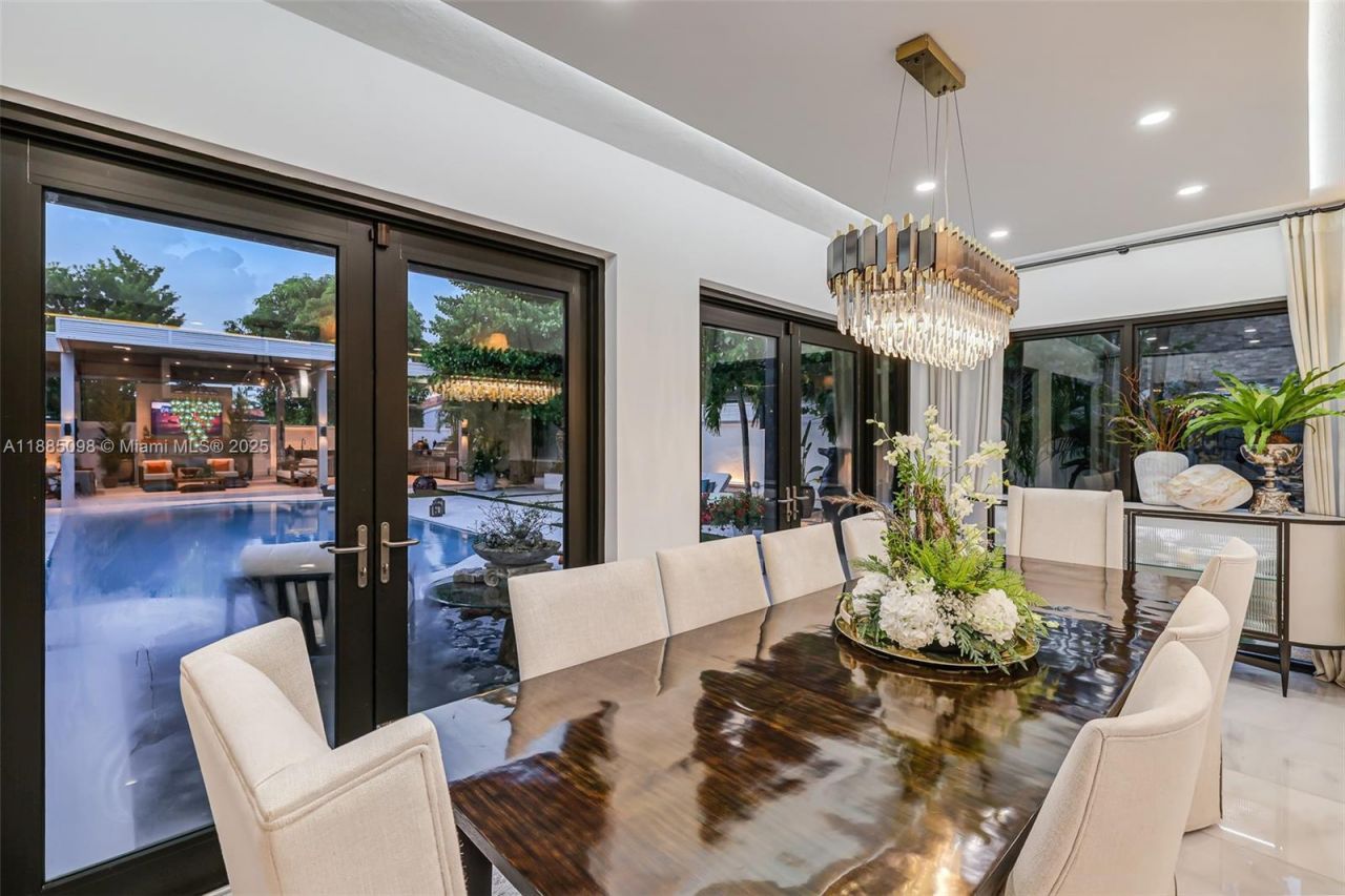 8761 SW 56th St, Miami, FL 33165 Photo