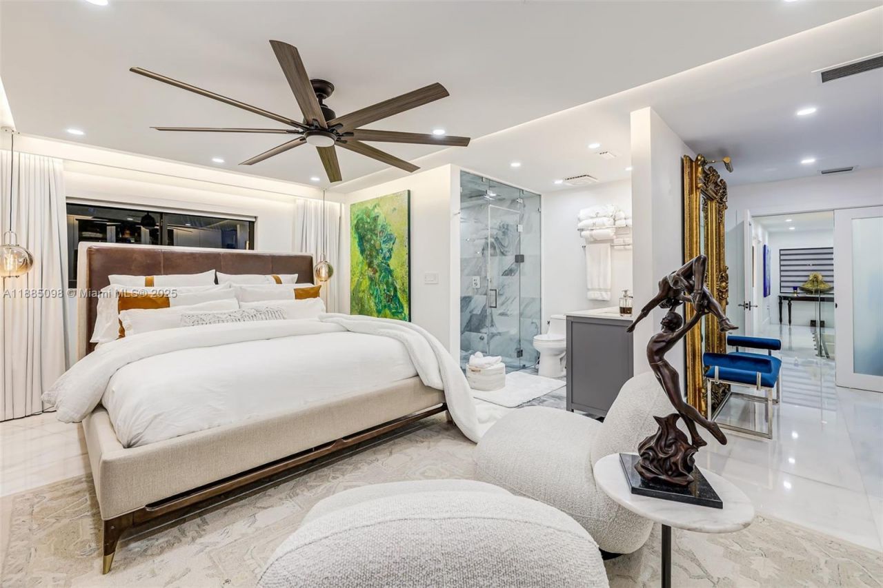 8761 SW 56th St, Miami, FL 33165 Photo