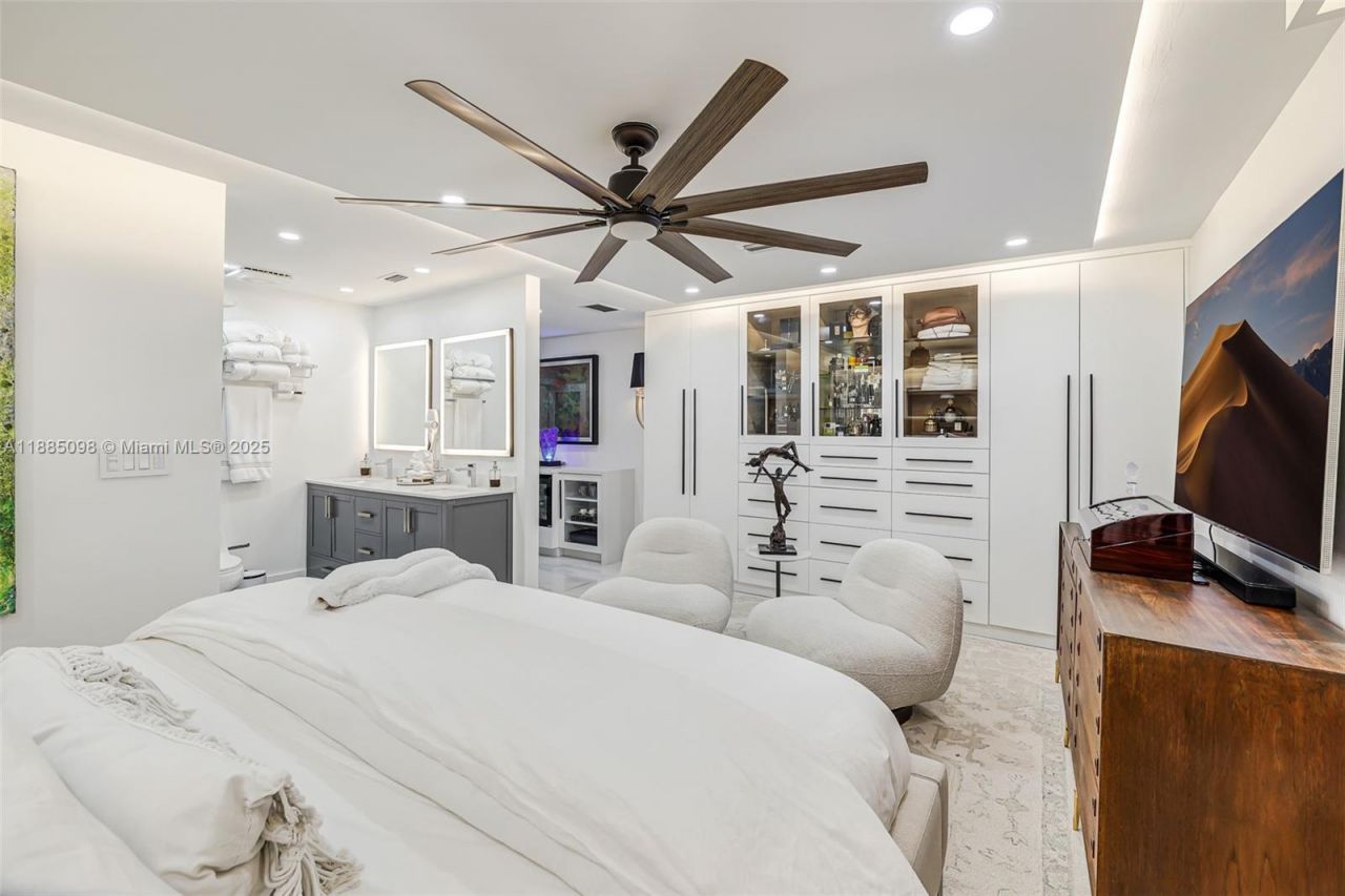 8761 SW 56th St, Miami, FL 33165 Photo