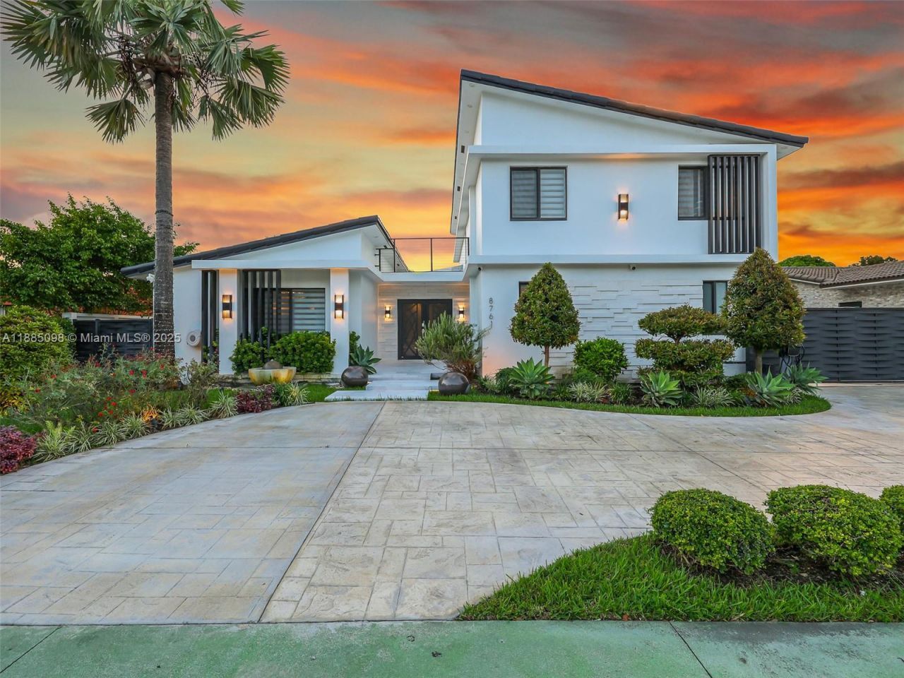 8761 SW 56th St, Miami, FL 33165 Photo
