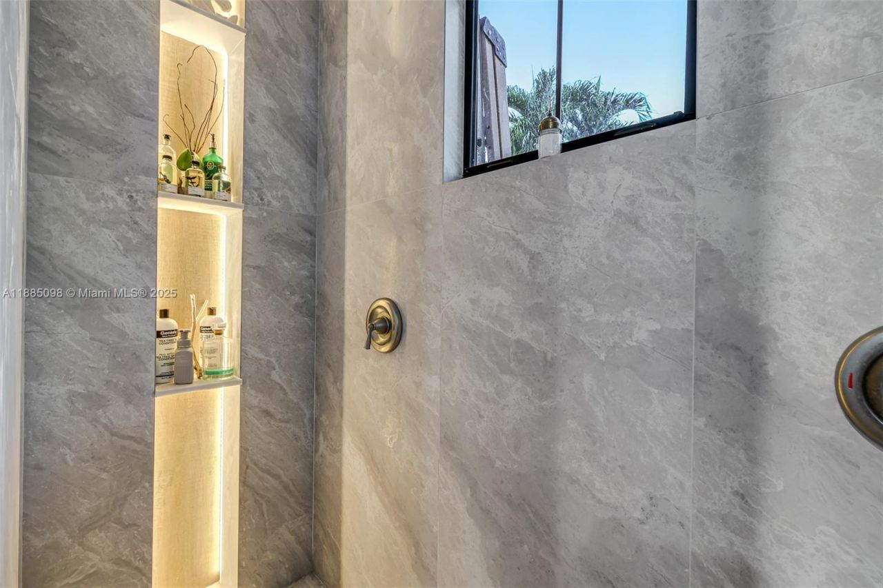 8761 SW 56th St, Miami, FL 33165 Photo