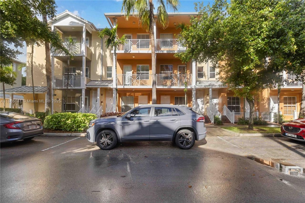 357 SW 13th Ter, Unit 357, Fort Lauderdale, FL 33312 Photo
