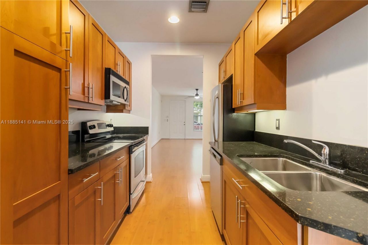 357 SW 13th Ter, Unit 357, Fort Lauderdale, FL 33312 Photo