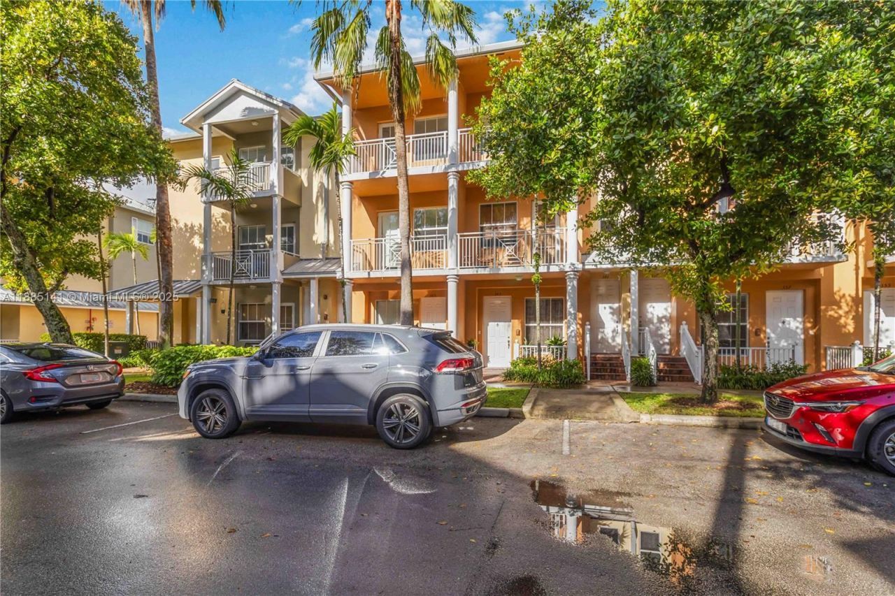357 SW 13th Ter, Unit 357, Fort Lauderdale, FL 33312 Photo