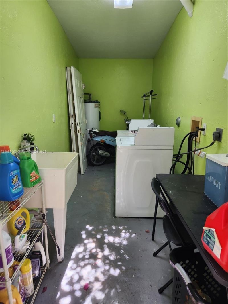 315 Eucalyptus St, Unit 6, West Palm Beach, FL 33401 Photo