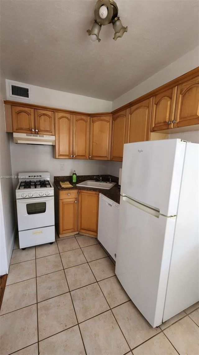 315 Eucalyptus St, Unit 6, West Palm Beach, FL 33401 Photo
