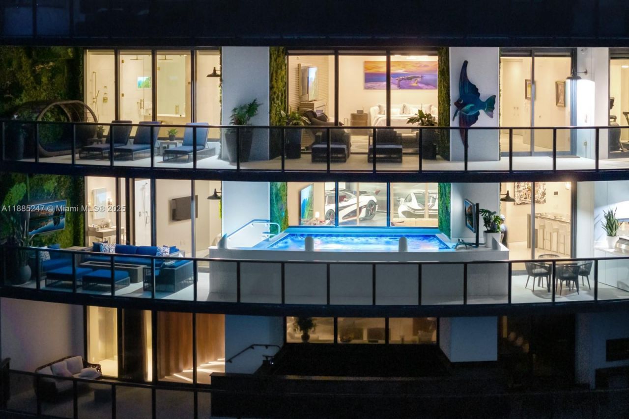 18555 Collins Ave, Unit 4405, Sunny Isles Beach, FL 33160 Photo