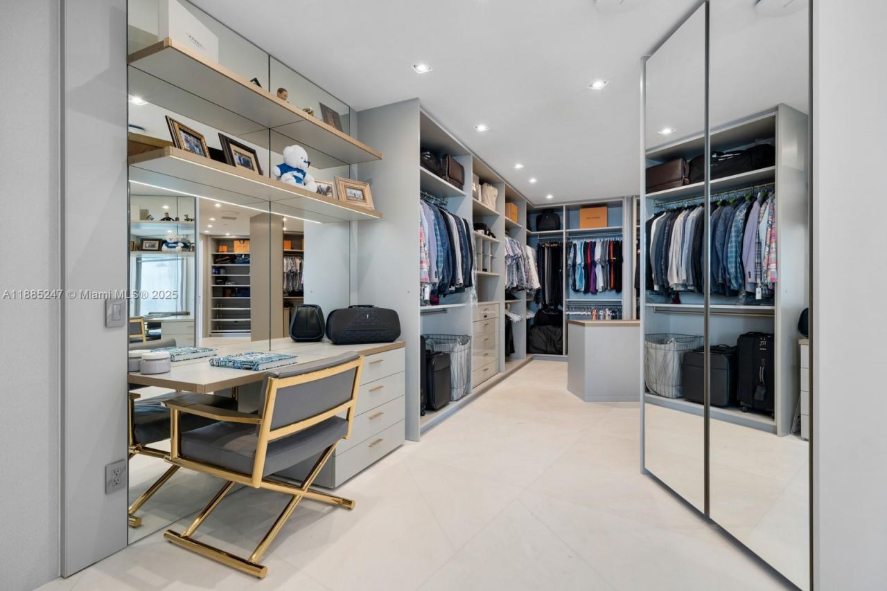 18555 Collins Ave, Unit 4405, Sunny Isles Beach, FL 33160 Photo