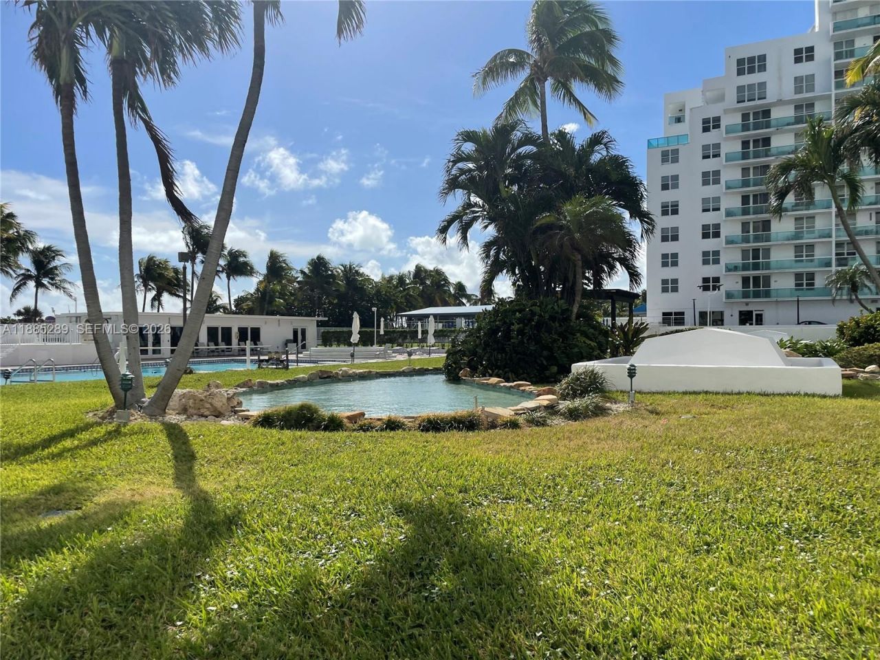 5005 Collins Ave, Unit 523, Miami Beach, FL 33140 Photo