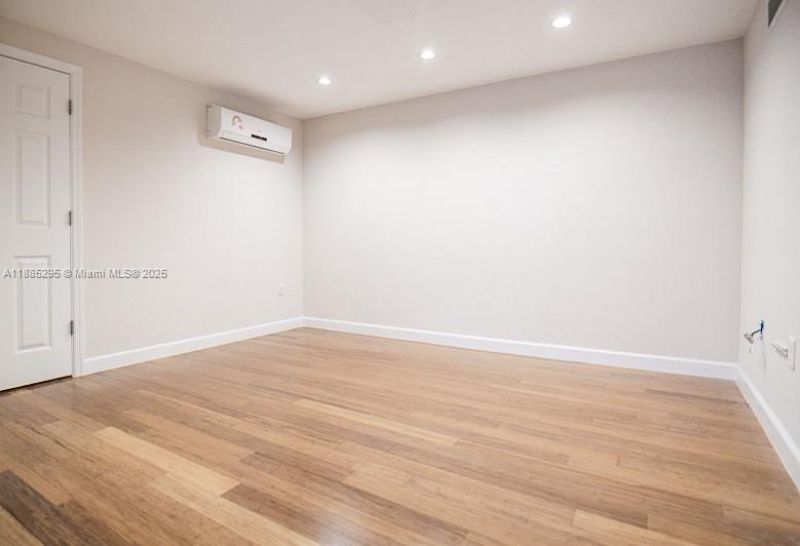 1024 NE 207th Ter, Unit 1024, Miami, FL 33179 Photo